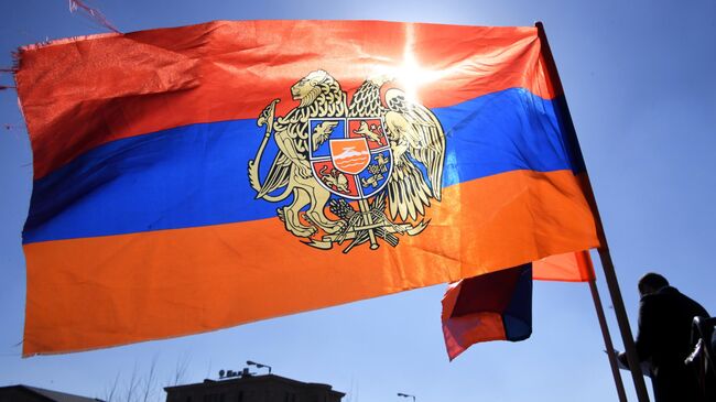 Оверчук рассказал, к чему приведет курс Армени…