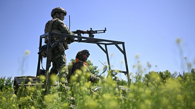 Десантники "Днепра" уничтожают блиндажи ВСУ БП…