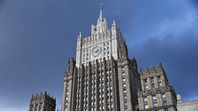 МИД приветствовал содействие США распространен…
