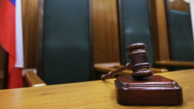 Суд допросил таможенного декларанта по делу сы…